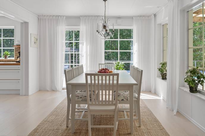 5 rum villa på Fritz Janssons väg 11E Östra Skärgårdsstad, Österåkers kommun - bild 4