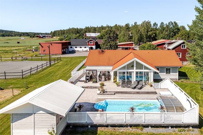 5 rum gård utan jordbruk på Uvberget 248 Borlänge, Borlänge kommun - bild 1