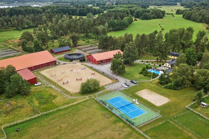 gård utan jordbruk på Hagabergsvägen 11 Västra Rickeby - Gottröra, Norrtälje kommun - bild 1