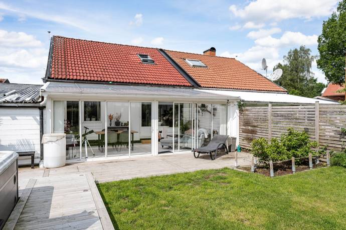 4 rum villa på Blåvingestigen 3 Adolfsberg, Örebro kommun - bild 1