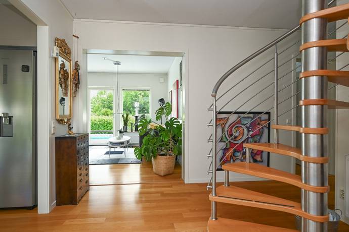 8 rum villa på Skiffergatan 1 Färjestaden, Mörbylånga kommun - bild 4