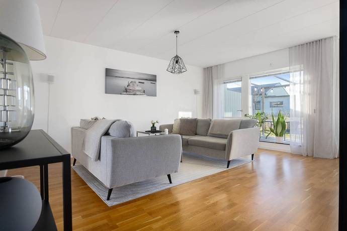 4 rum kedjehus på Vetevägen 10 Centrala Vårgårda, Vårgårda kommun - bild 1