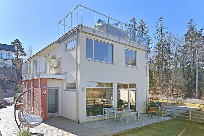 6 rum parhus på Torshällsvägen 31A Torshäll, Värmdö kommun - bild 1