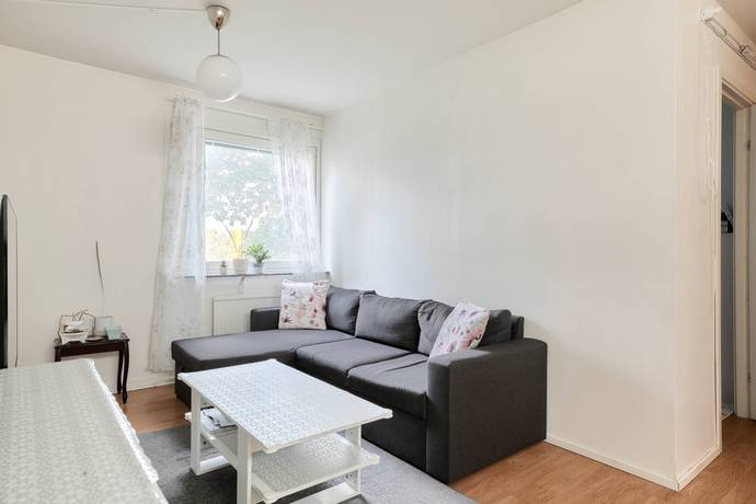 2 rum lägenhet på Terapivägen 10B Flemingsberg, Huddinge kommun - bild 2