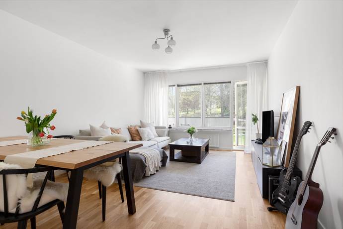3 rum lägenhet på Ribbings Väg 12B Edsberg, Sollentuna kommun - bild 1