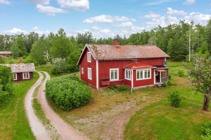 6 rum Gård/skog på Dalskog 1 Bränn-Ekeby Nyköpings kommun - bild 1