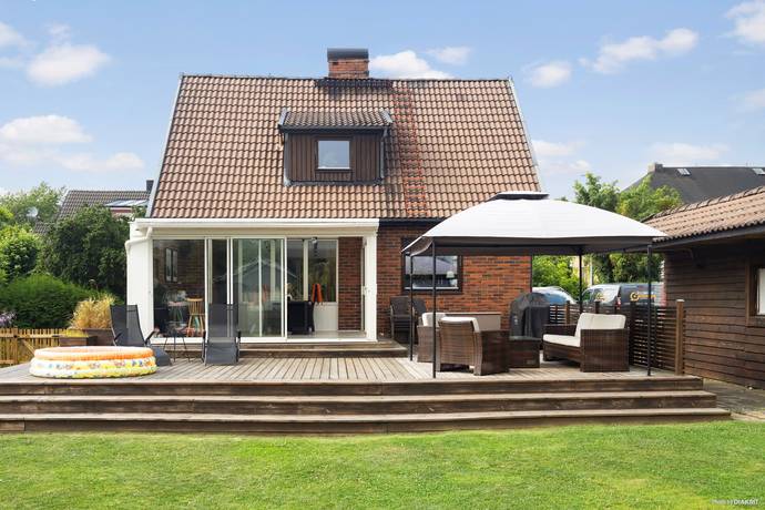 4 rum villa på Knutsgatan 7 Väster, Klippans kommun - bild 1
