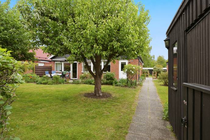 6 rum villa på Sörgårdsvägen 115 Tullinge, Botkyrka kommun - bild 2