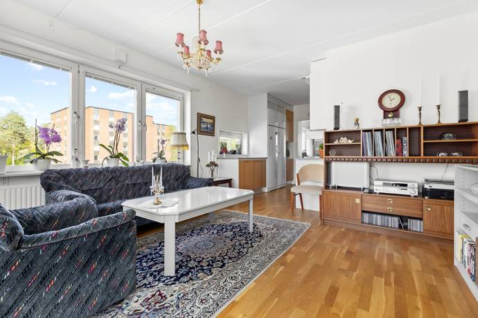 4 rum Lägenhet på Råckstavägen 82 Vällingby - Råcksta Stockholms kommun - bild 10