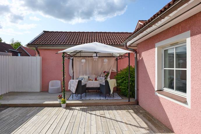 7 rum villa på Nyponstigen 112 Finninge, Strängnäs kommun - bild 5