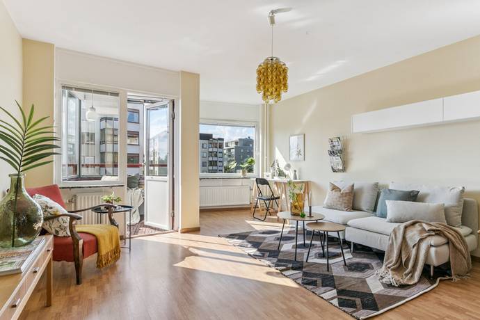 2 rum lägenhet på Russinvägen 4A, 5tr Hökarängen, Stockholms kommun - bild 1