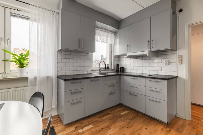 2 rum lägenhet på Tingstugatan 37B Tingstuhöjden, Strängnäs kommun - bild 1