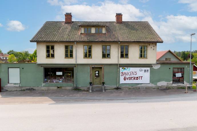 6 rum villa på Järnvägsgatan 10A & Järnvägsgatan 8 Målilla, Hultsfreds kommun - bild 2