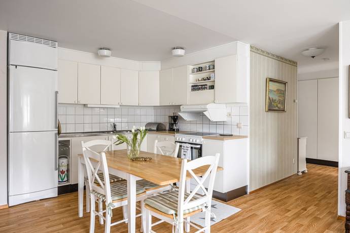 2 rum lägenhet på Gribbylunds torg 1A Gribbylund, Täby kommun - bild 1