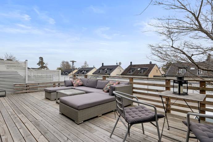 6 rum Radhus på Basgränd 127 Vällingby - Kälvesta Stockholms kommun - bild 23
