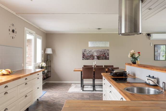 7 rum Villa på Sågbrogatan 26 Finnerödja Laxå kommun - bild 16