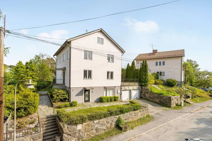9 rum villa på Nåsvägen 5 Bromma - Nockeby, Stockholms kommun - bild 2