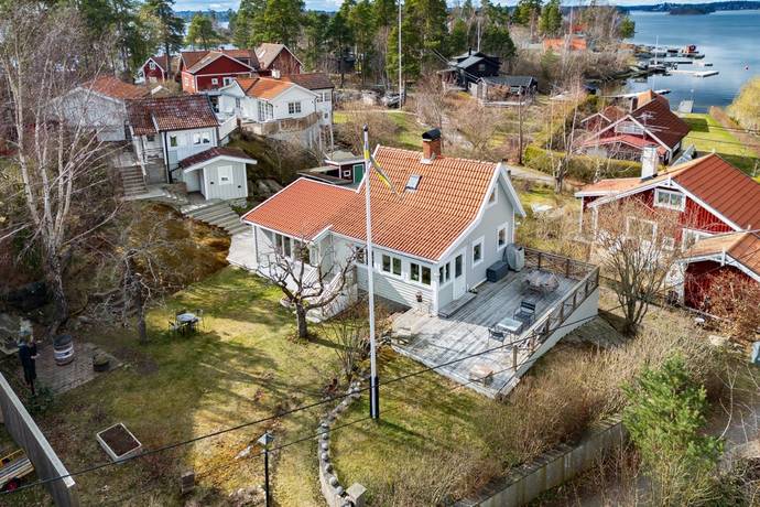 3 rum villa på Tennisvägen 2 Storholmen Lidingö, Lidingö kommun - bild 1