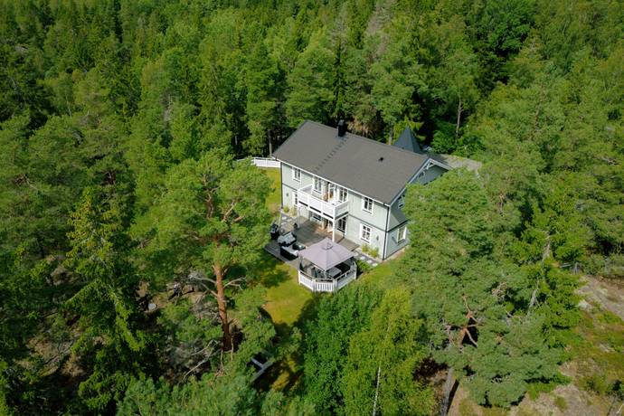 7 rum villa på Österängsvägen 21 Gudö, Haninge kommun - bild 1