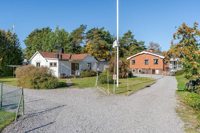 9 rum Villa på Glottervägen 17B-C Åby Norrköpings kommun - bild 51