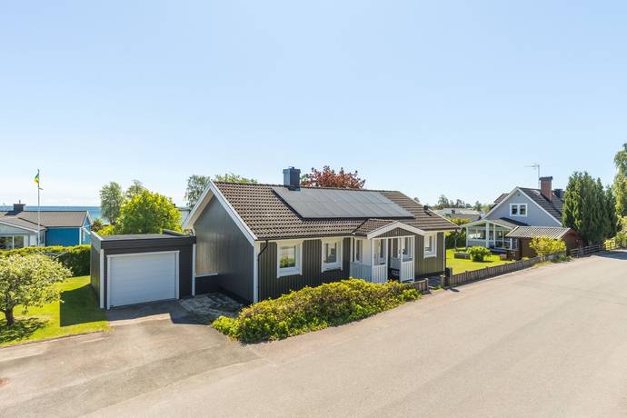 Gamla vägen 6, Hanken, Karlsborgs kommun
