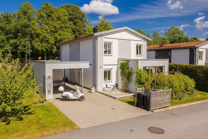 7 rum villa på Lidängsvägen 44 Liden, Lidköpings kommun - bild 1