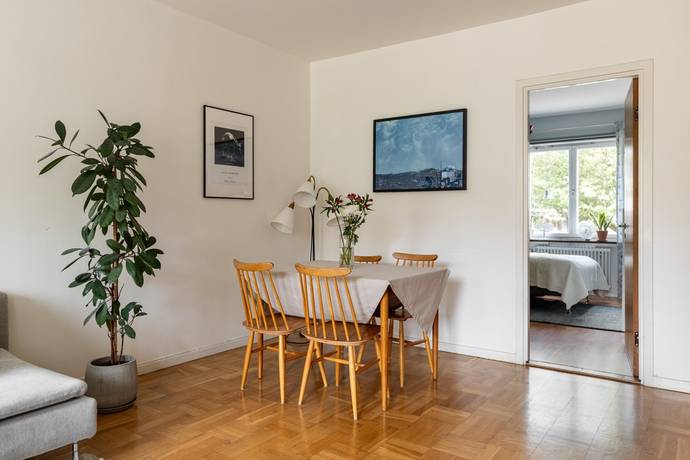 3 rum lägenhet på Skälderviksplan 7, 1 tr Årsta, Stockholms kommun - bild 3