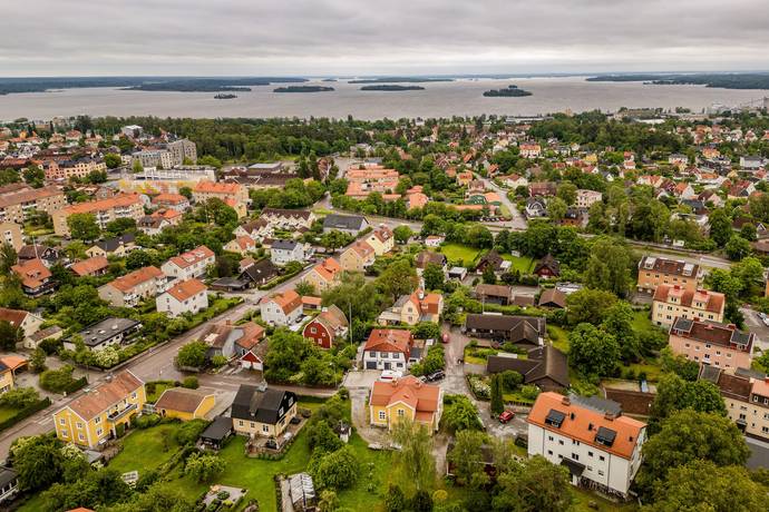 6 rum villa på Vretgatan 7 Jakobsberg, Västerås kommun - bild 2