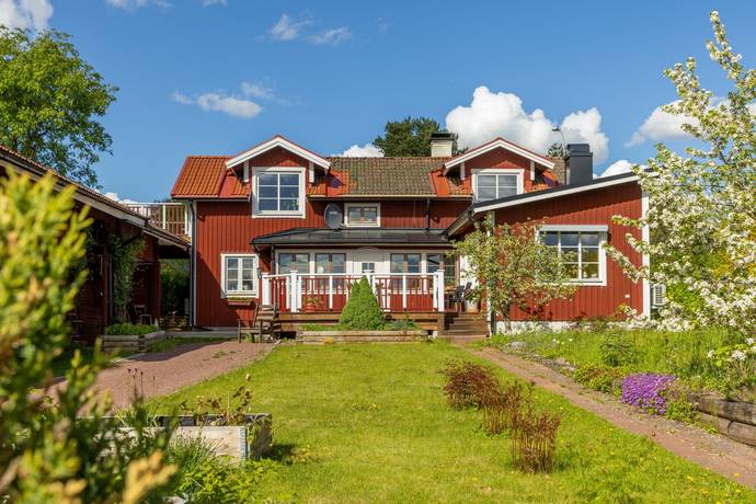 4 rum villa på Färnäs bygata 98 Färnäs, Mora kommun - bild 1