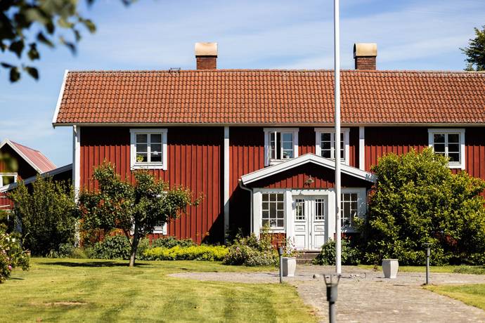 8 rum gård med jordbruk på Tjureda Södregård 2 Åby, Växjö kommun - bild 2