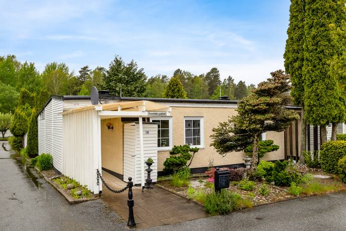 5 rum villa på Ronnebygatan 38 Adolfsberg, Örebro kommun - bild 1
