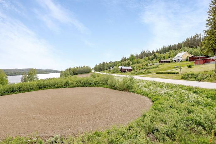 5 rum Gård/skog på Hällingen 127 Holm Sundsvalls kommun - bild 2