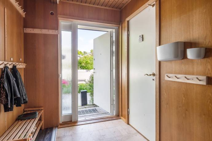 6 rum Radhus på Ängsullsvägen 43 Vällingby - Kälvesta Stockholms kommun - bild 7
