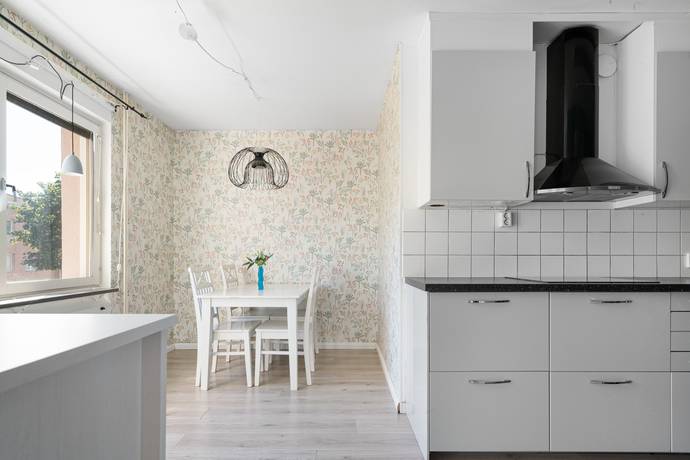 5 rum lägenhet på Benvägen 49 Bjurhovda, Västerås kommun - bild 3