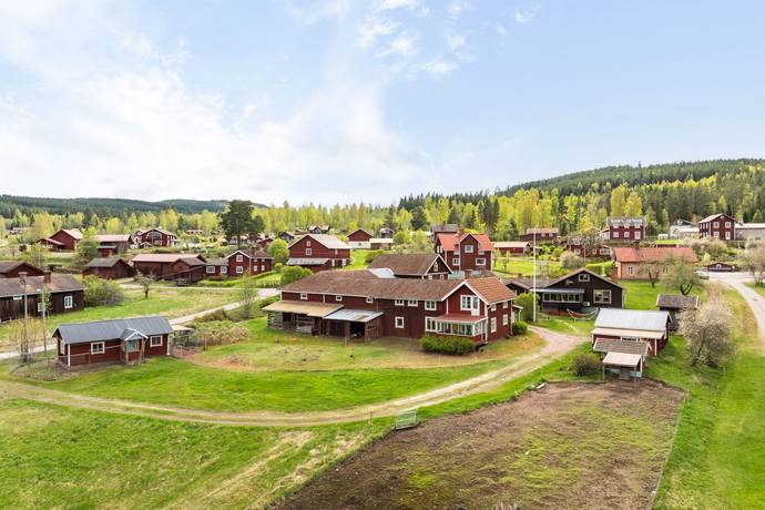 gård med jordbruk på Alvik Alviksvägen 168 Alvik, Leksands kommun - bild 2