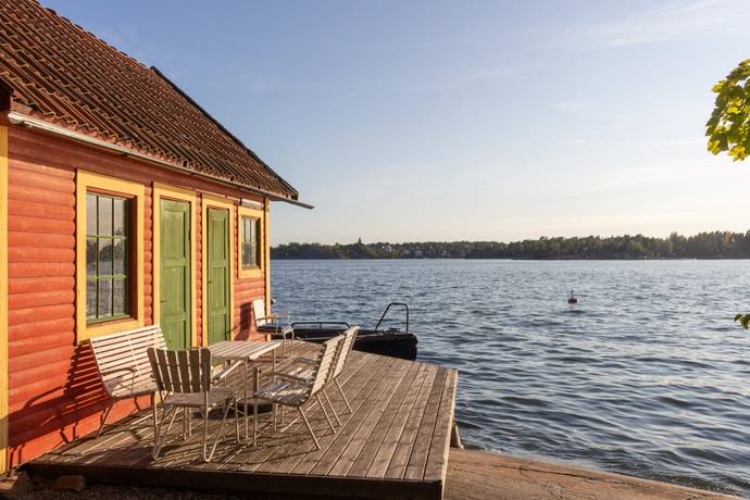 6 rum fritidsboende på Bergsstigen 15 Stegesund - sjötomt, Vaxholms kommun - bild 2