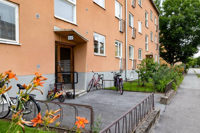 1 rum lägenhet på Lövstagatan 21E Centralt Väster, Örebro kommun - bild 1