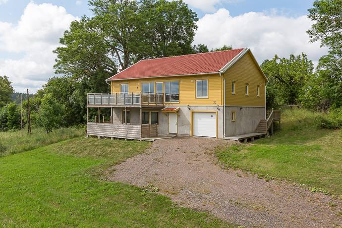 7 rum gård/skog på Edesta 33 Mölnbo, Södertälje kommun - bild 1