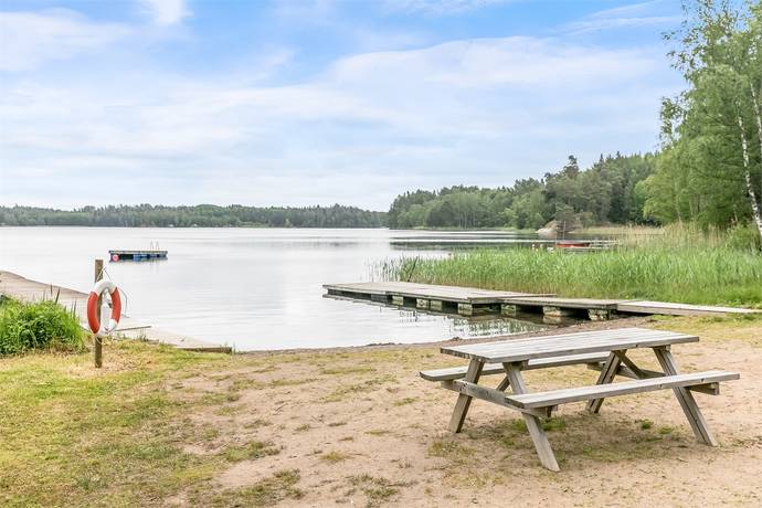 3 rum fritidshus på Bondmorans väg 36 Bro - Håbo-tibble, Upplands-Bro kommun - bild 4