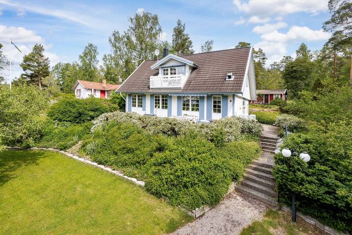 6 rum villa på Väsbyholmsvägen 20 Mälarbaden, Eskilstuna kommun - bild 1