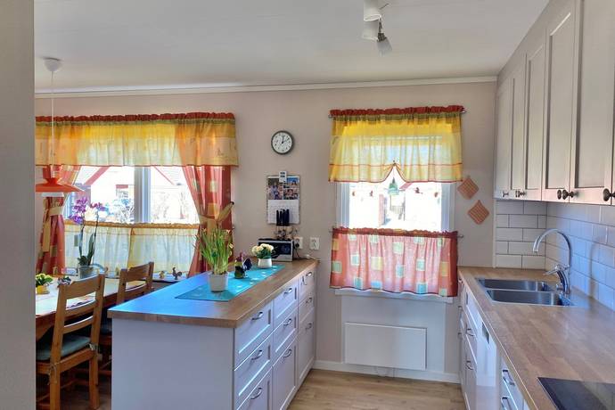 4 rum Villa på Gränsgatan 48 Centralt Härjedalens kommun - bild 6