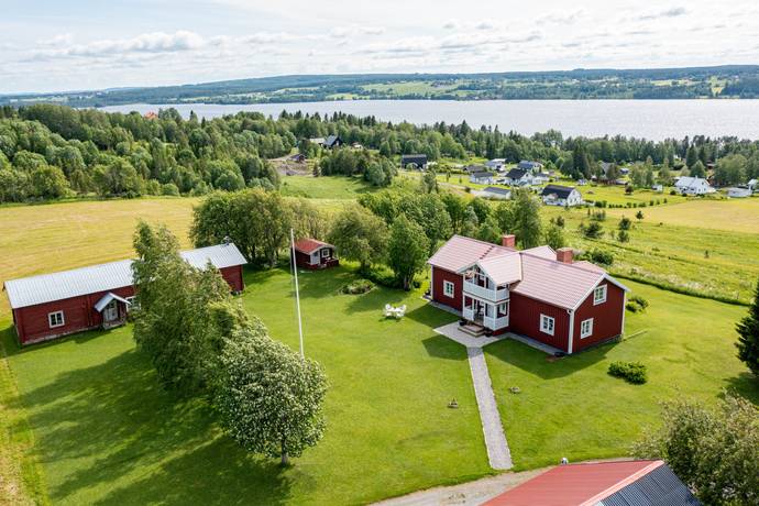 5 rum gård med jordbruk på Grytan 105 Grytan - Brunflo, Östersunds kommun - bild 2