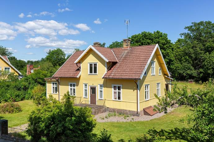 8 rum villa på Alstervägen 8 Alsterbro, Nybro kommun - bild 1