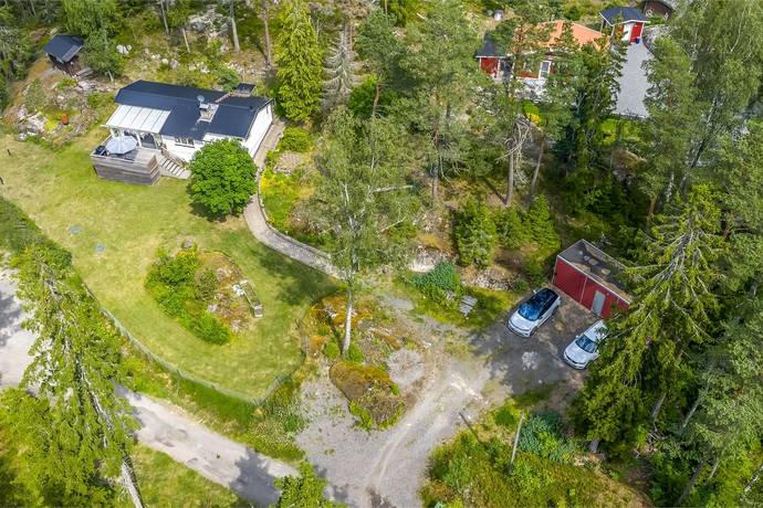 4 rum villa på Korsmyravägen 8 Tungelsta, Haninge kommun - bild 1