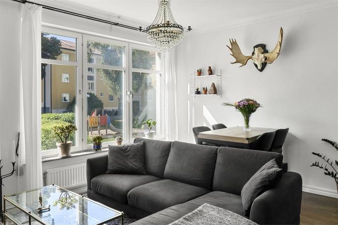 Bergsrådsvägen 8, Bagarmossen, Stockholms kommun