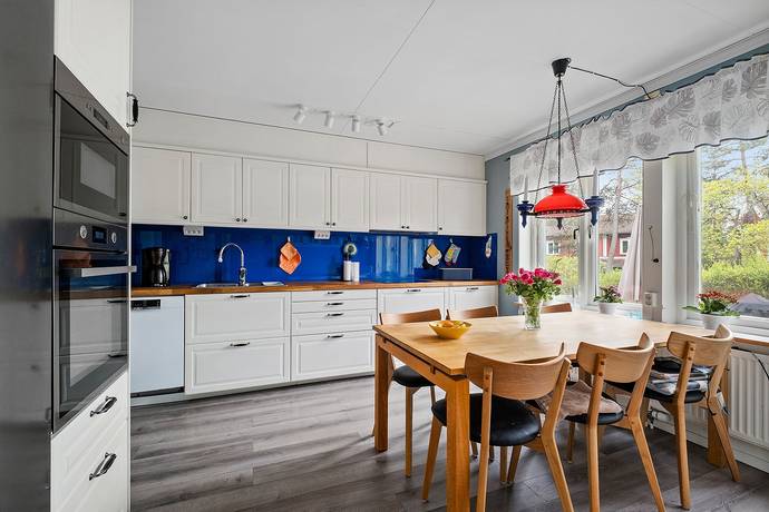 5 rum Parhus på Brittsommargränd 10 Tyresö Strand Tyresö kommun - bild 8
