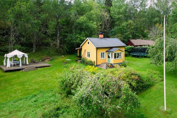 4 rum fritidshus på Forsa Forsviken Forsa, Katrineholms kommun - bild 1