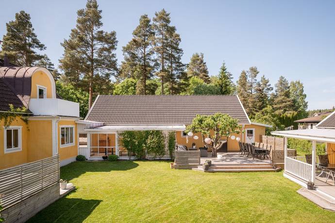 4 rum villa på Falkgatan 12 Övre Tjärna, Borlänge kommun - bild 1