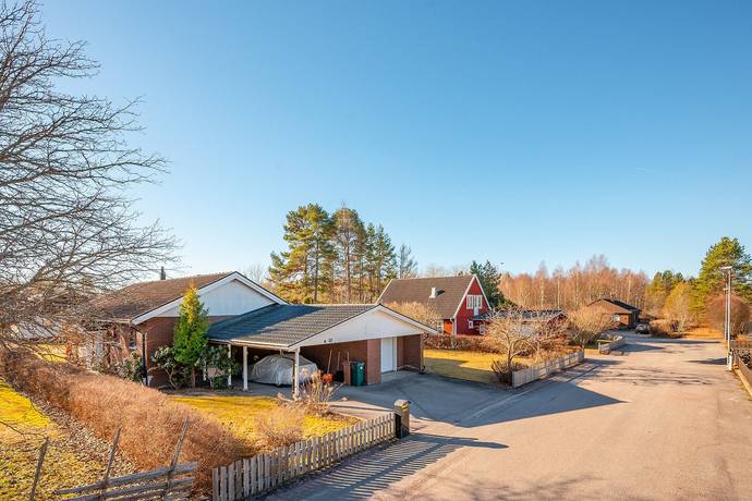 4 rum villa på Silverslingan 18 Södra Björksätra, Sandvikens kommun - bild 2