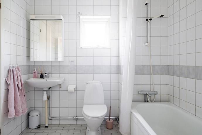 5 rum Parhus på Åmänningevägen 2 Hagaberg Västerås kommun - bild 31
